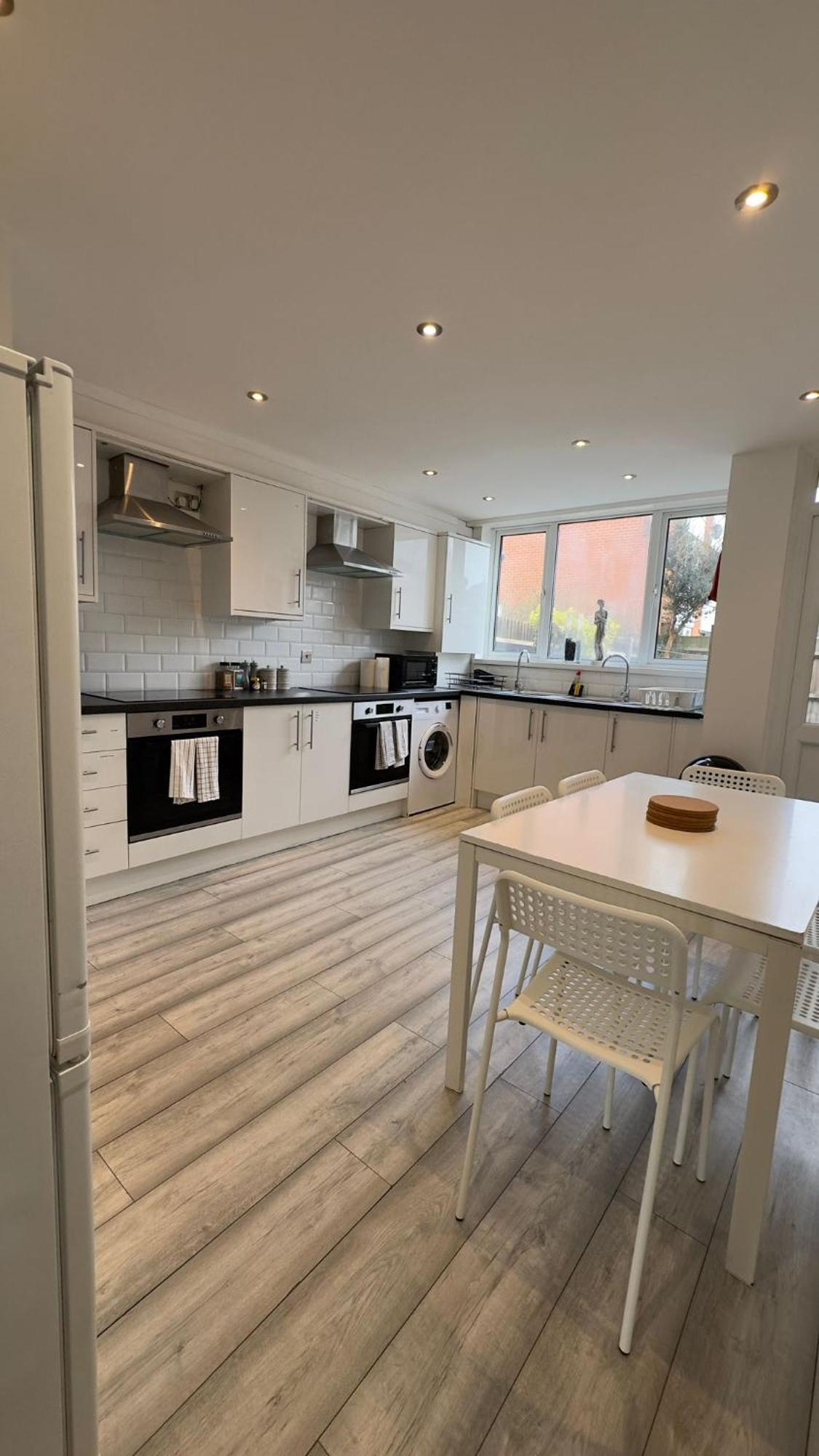 15 Min To Central London Guest Suites 22 Exterior photo