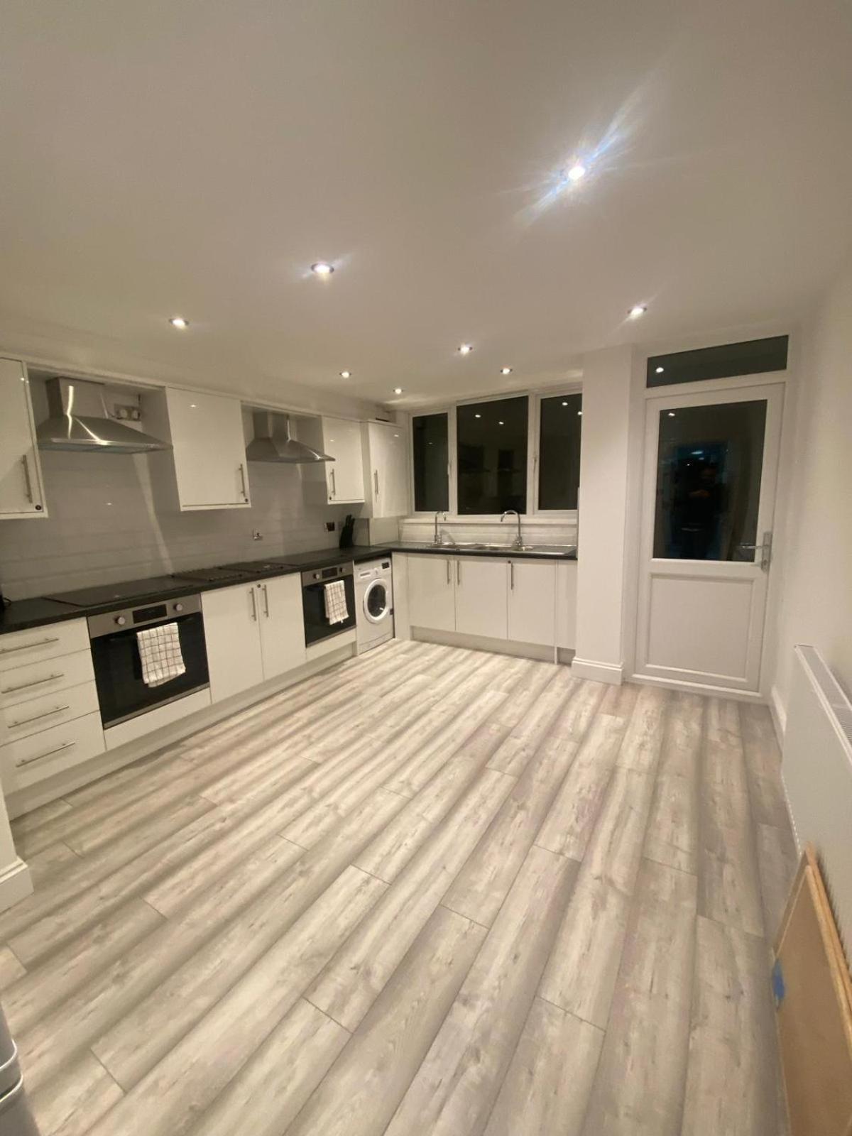 15 Min To Central London Guest Suites 22 Exterior photo