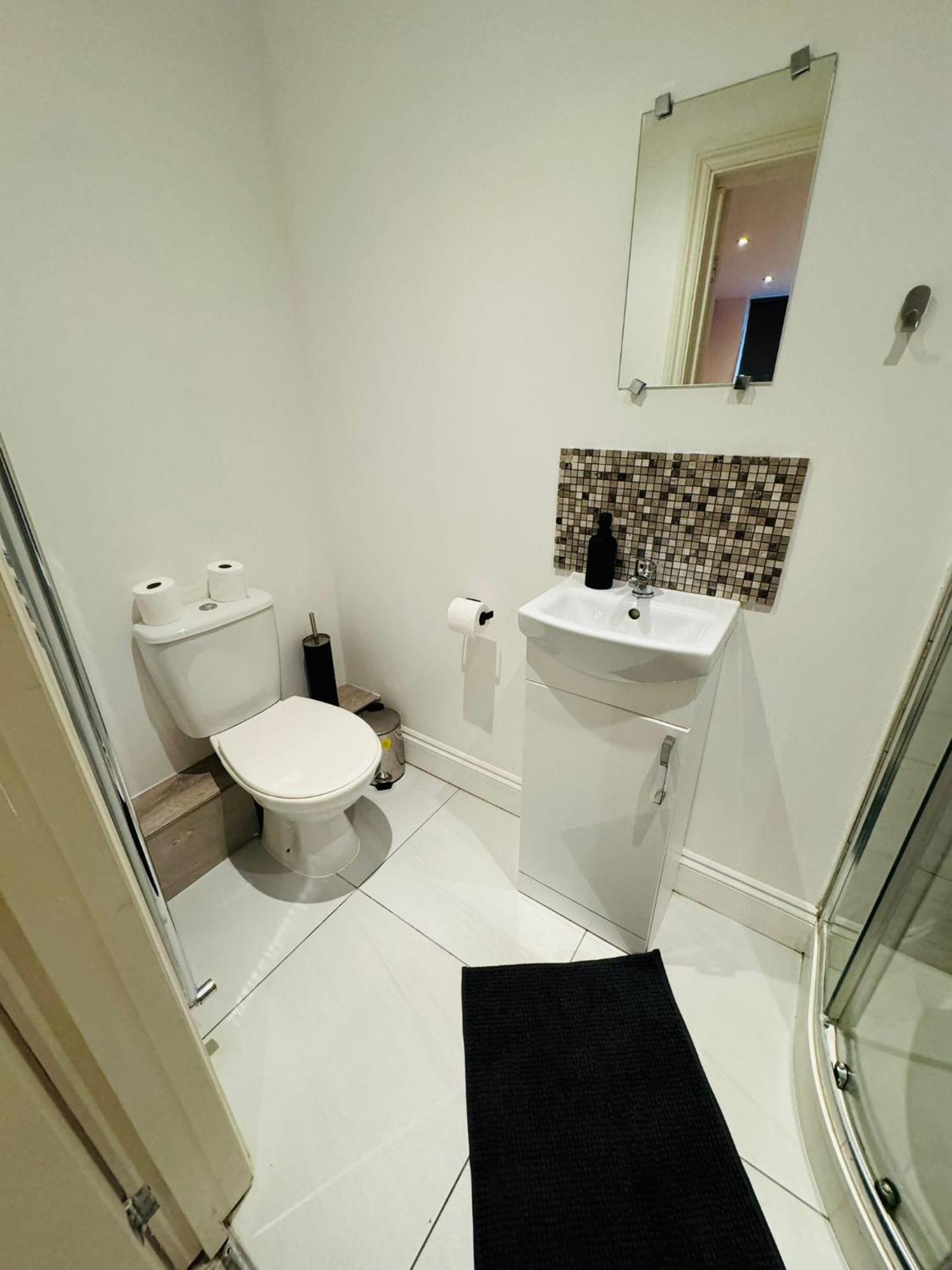 15 Min To Central London Guest Suites 22 Room photo