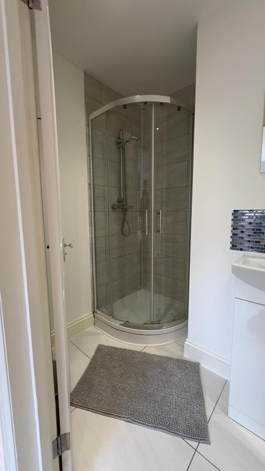 15 Min To Central London Guest Suites 22 Room photo